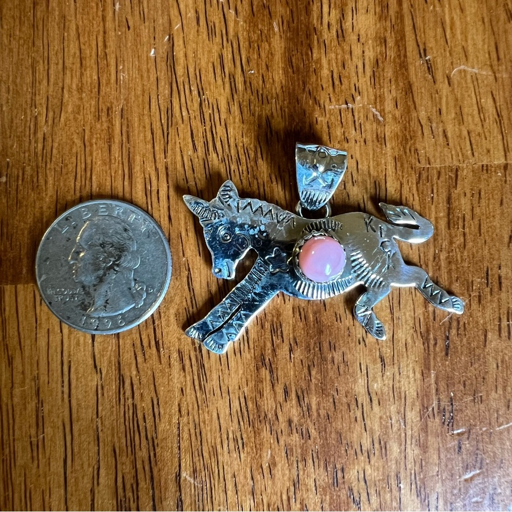 925 Sterling Silver Donkey Pendant with Pink Conch Center Stone
Pendant only - Picture 10 of 12